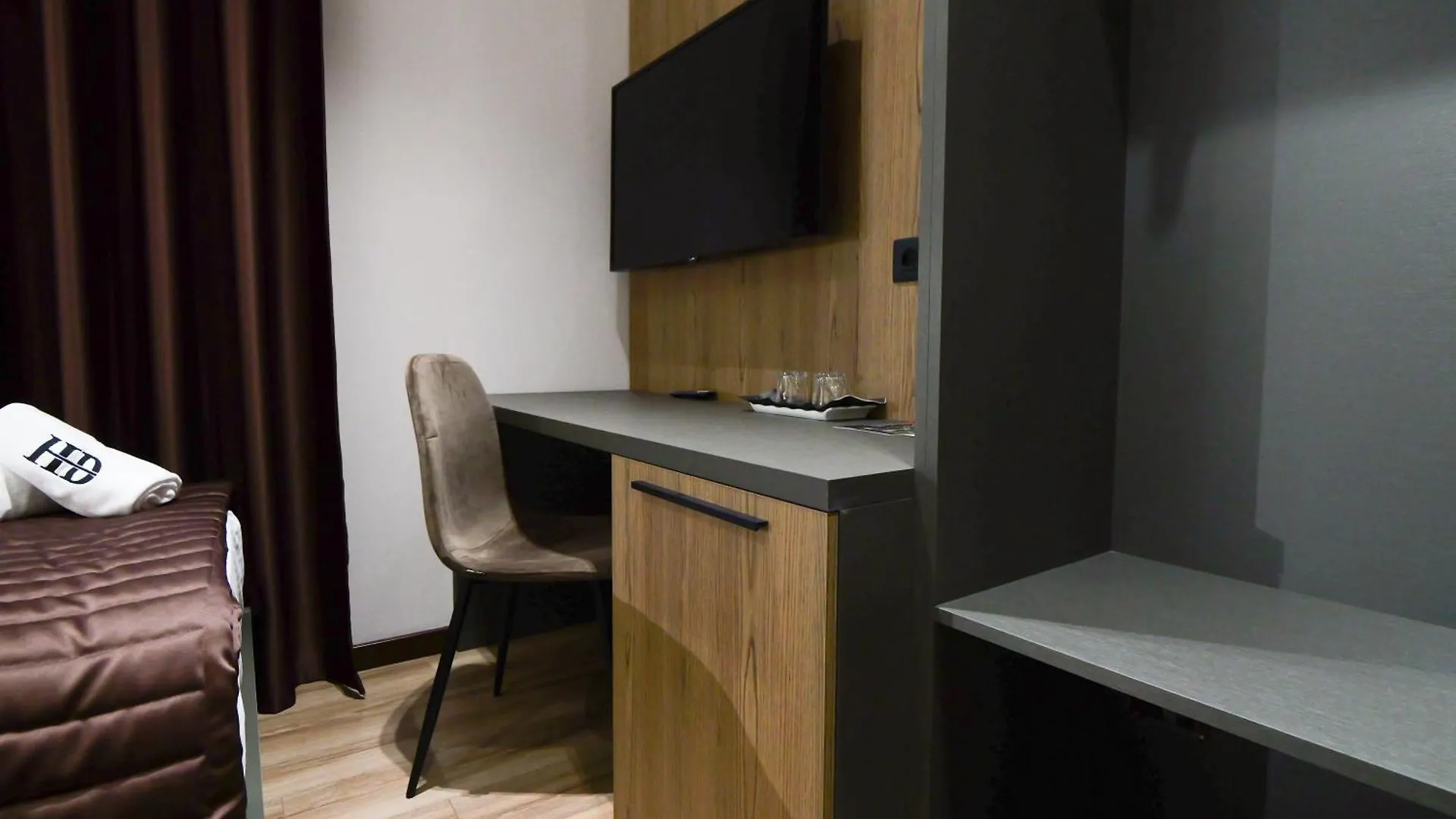 Dial Hotel 엘바산