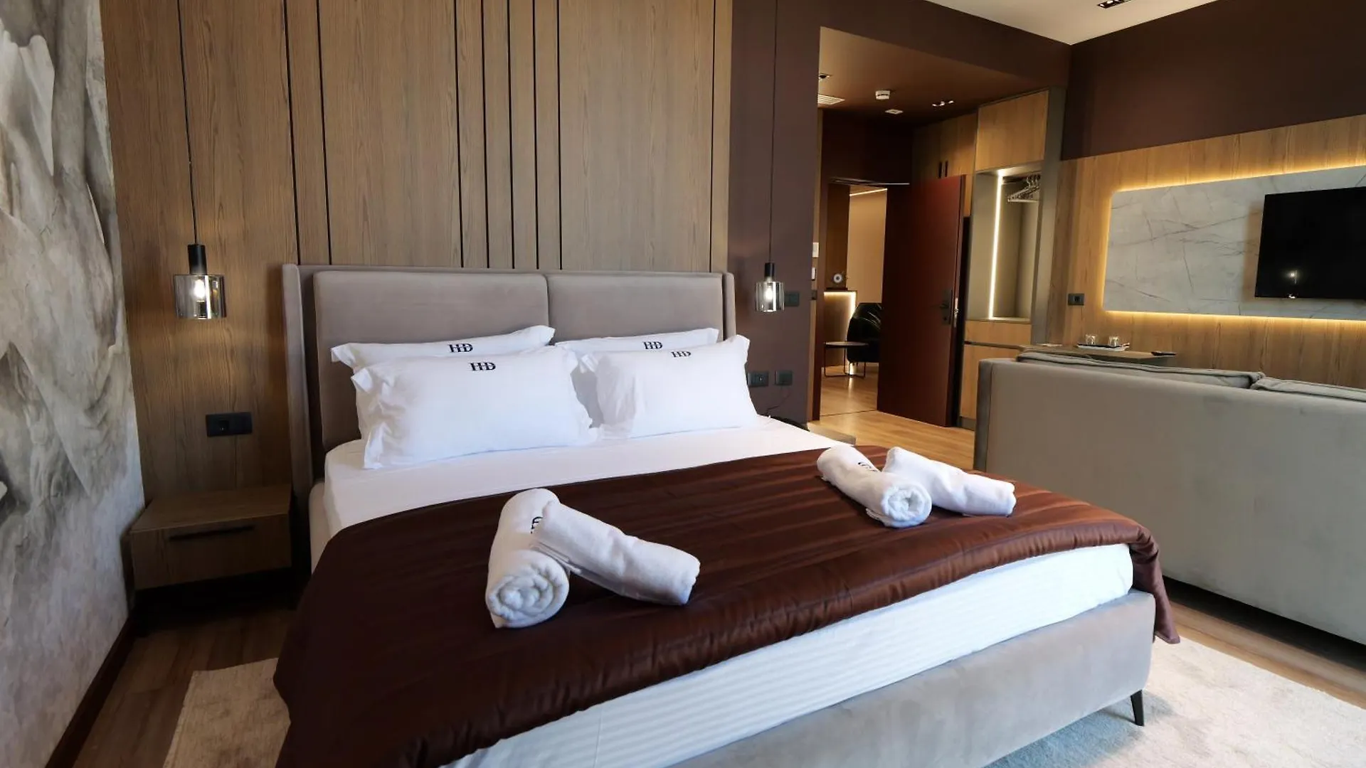 Dial Hotel 엘바산