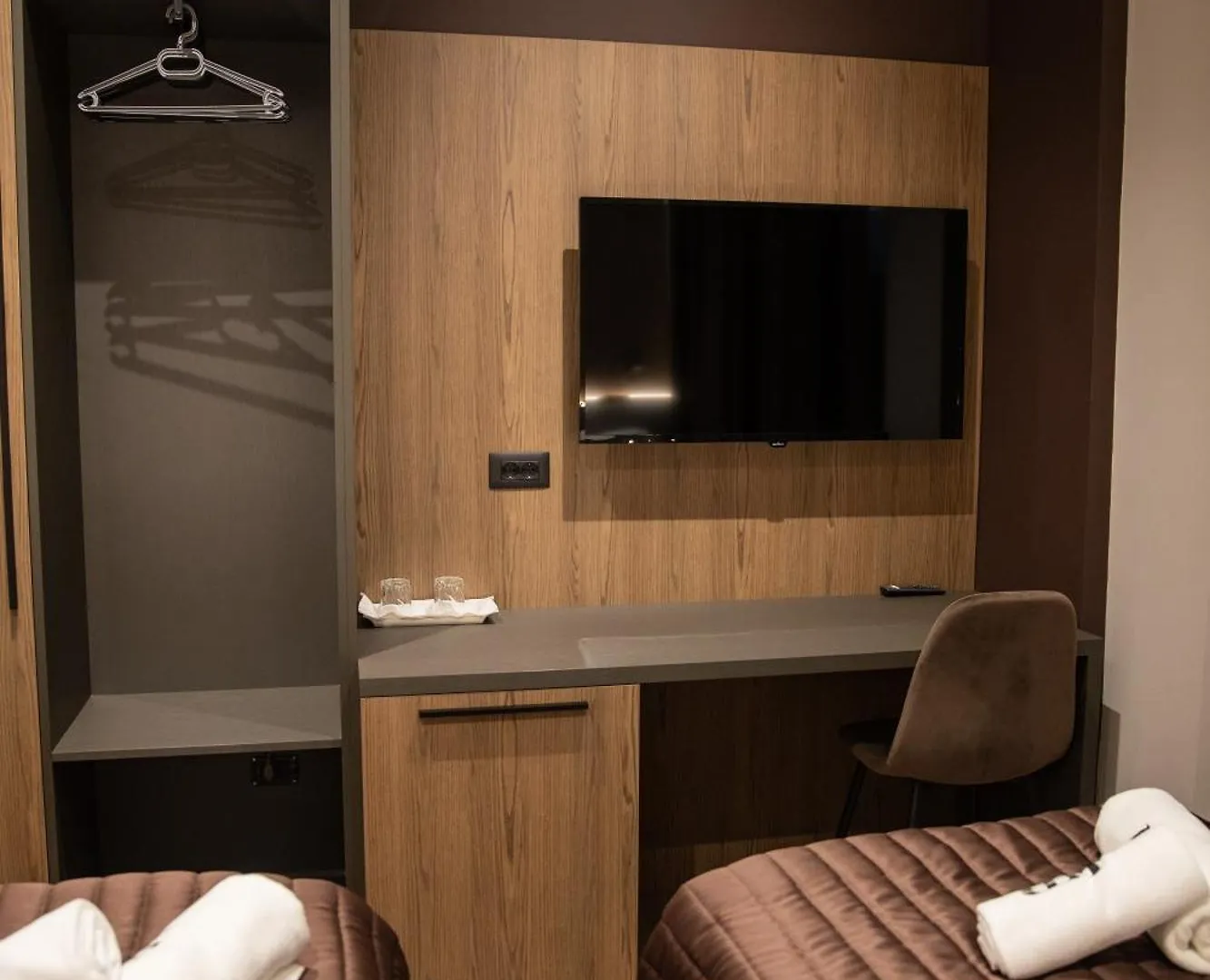 Dial Hotel 엘바산