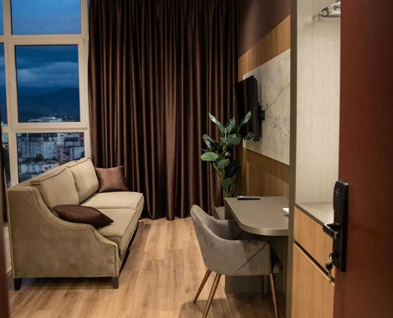 Dial Hotel 엘바산