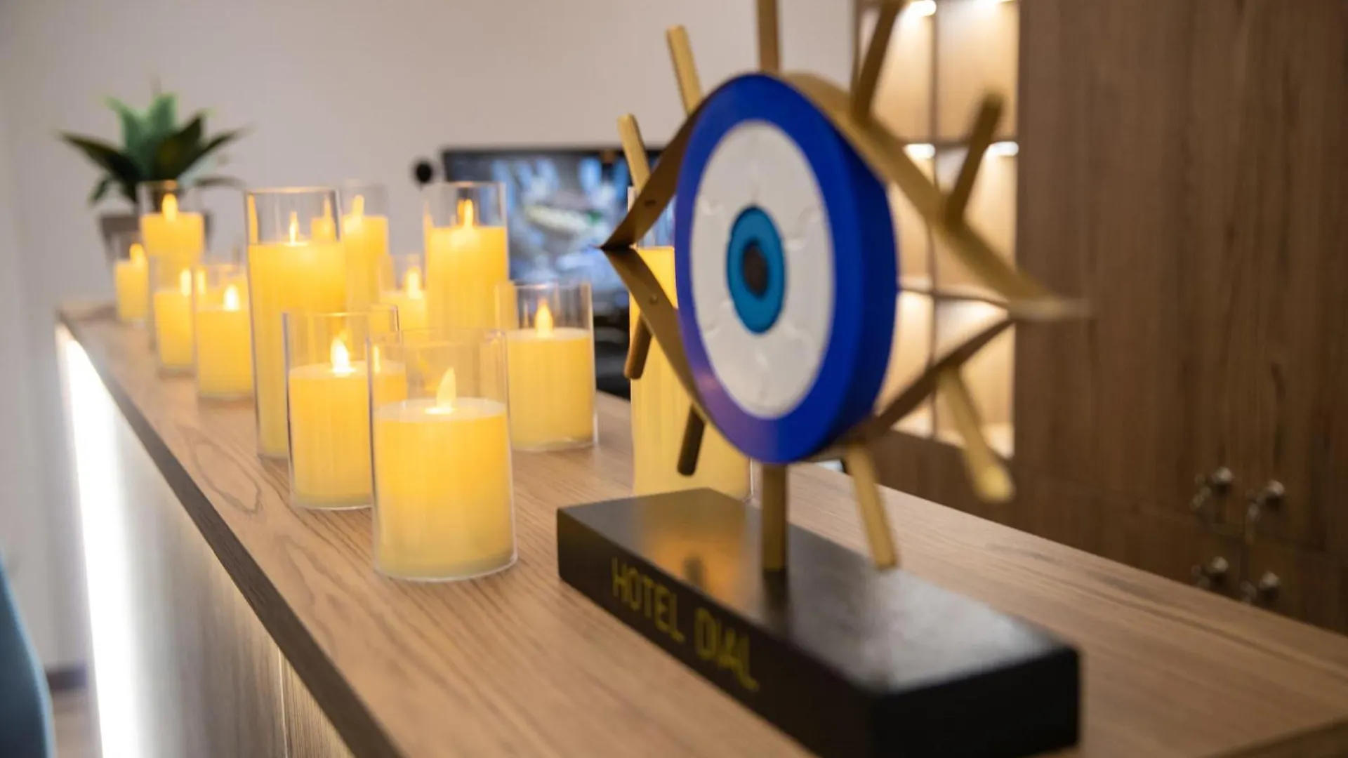 Dial Hotel 엘바산 4*,