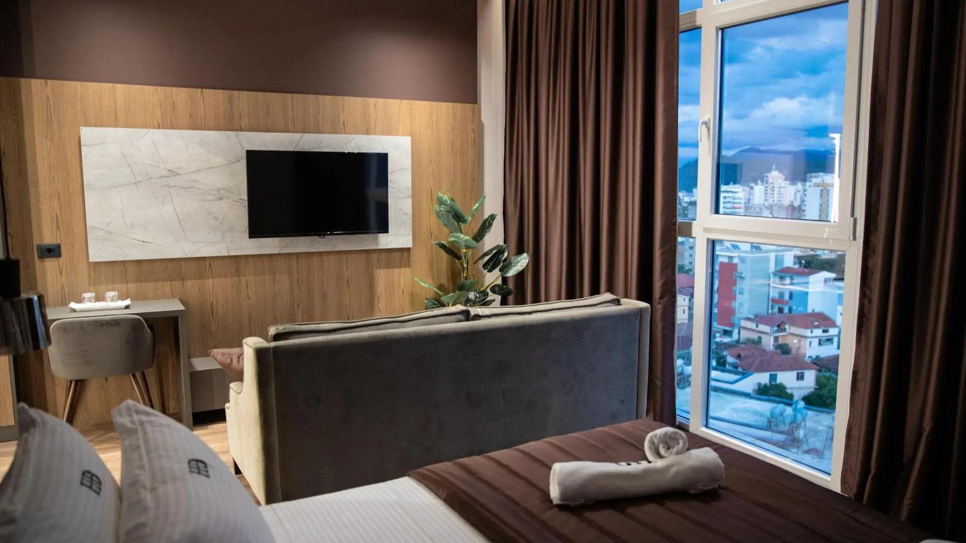 Dial Hotel 엘바산