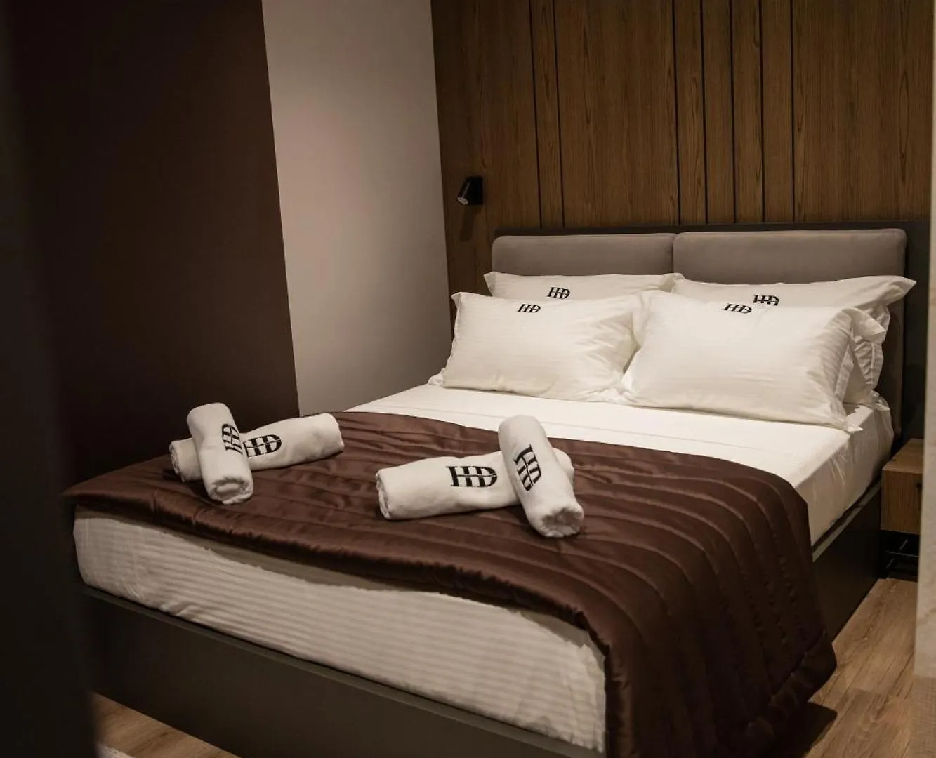 Dial Hotel 엘바산 4*,